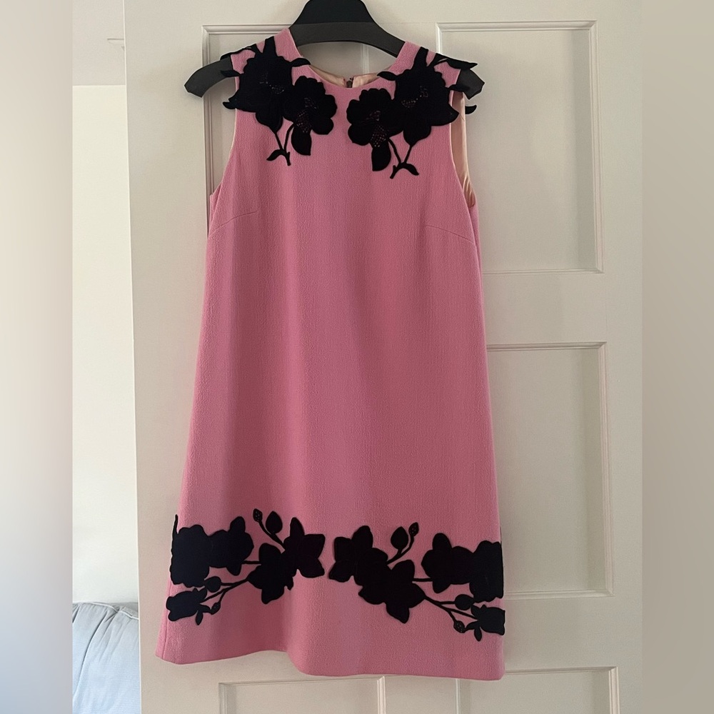 DOLCE AND GABBANA pristine pink shift dress